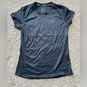 Nike Dri-fit running shirt- 🖤 size M